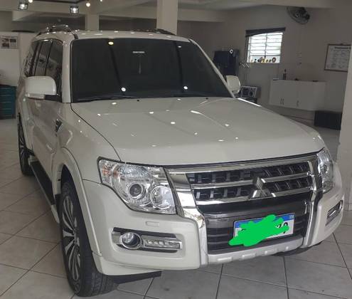 MITSUBISHI PAJERO 2019