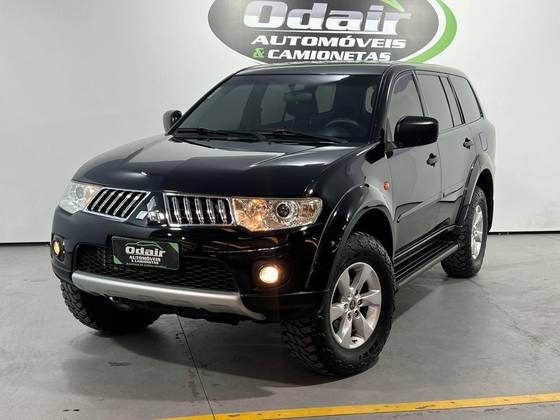 MITSUBISHI PAJERO DAKAR 2013