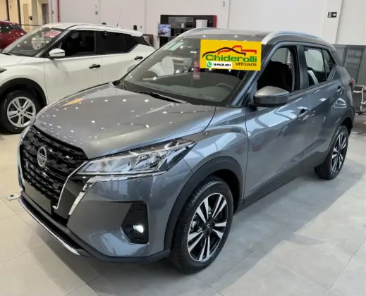 NISSAN KICKS PLAY 2025