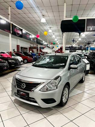 NISSAN VERSA 2017