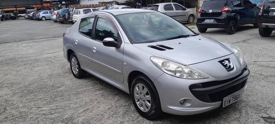 PEUGEOT 207 2010