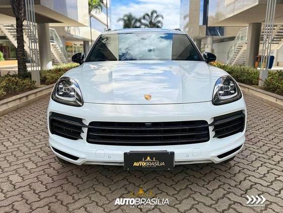 PORSCHE CAYENNE 2021