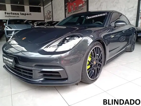PORSCHE PANAMERA 2018