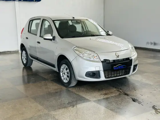 RENAULT SANDERO 2012