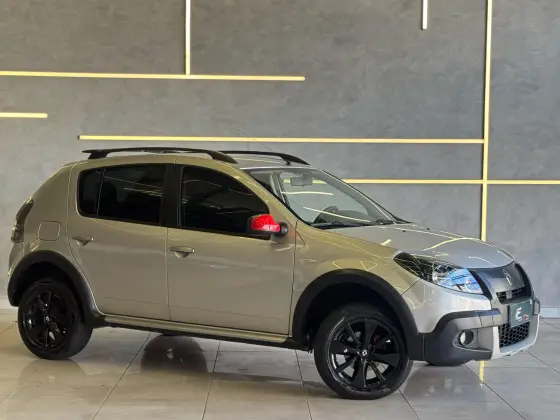 RENAULT SANDERO 2013