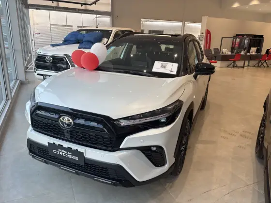 TOYOTA COROLLA CROSS 2026