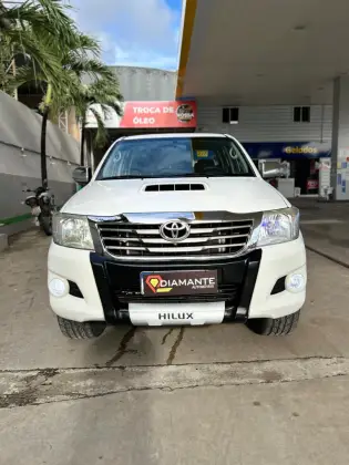 TOYOTA HILUX 2013