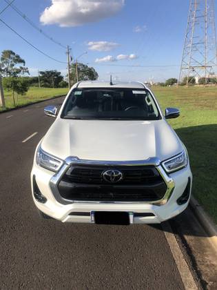 TOYOTA HILUX 2022