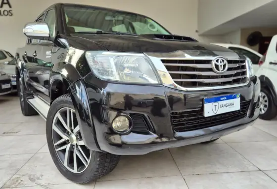 TOYOTA HILUX 2013