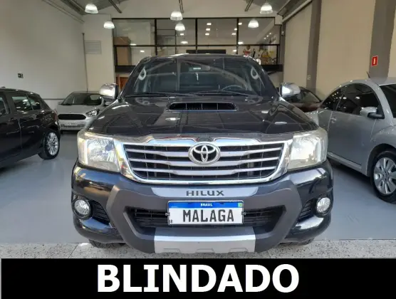 TOYOTA HILUX 2015