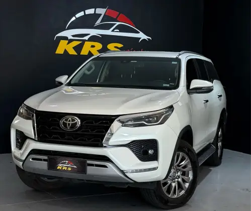 TOYOTA HILUX SW4 2021