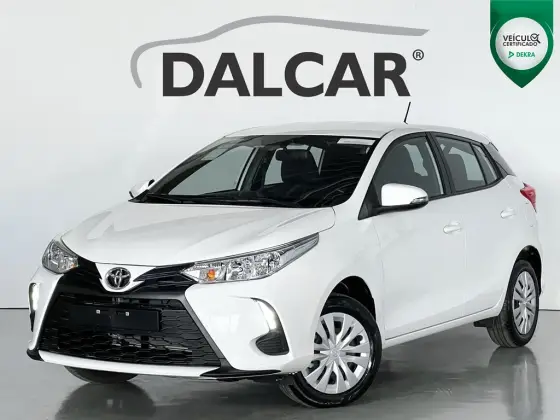 TOYOTA YARIS 2025