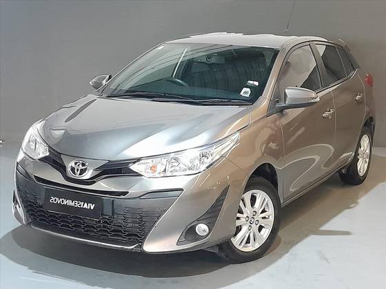 TOYOTA YARIS 2019