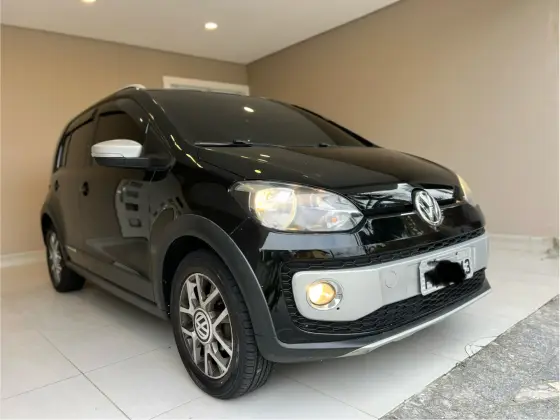 VOLKSWAGEN CROSS UP 2017