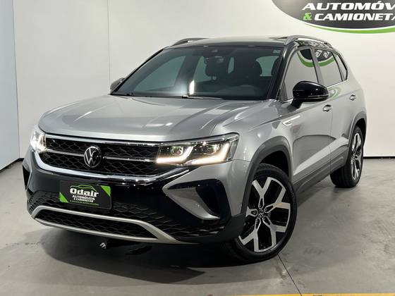 VOLKSWAGEN TAOS 2024