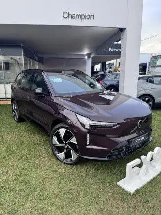 VOLVO EX90 2025