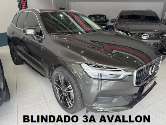 VOLVO XC60 2021