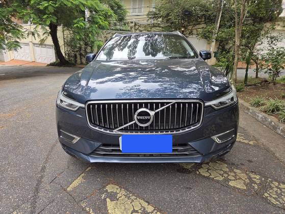 VOLVO XC60 2018