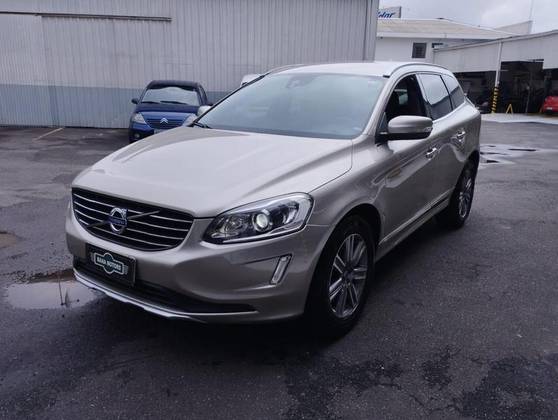 VOLVO XC60 2017
