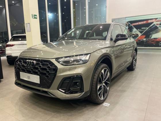 AUDI Q5 2025