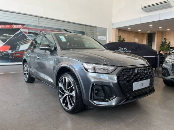 AUDI Q5 2025