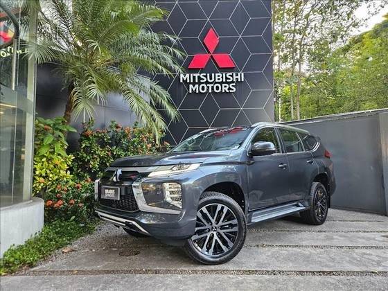 MITSUBISHI PAJERO SPORT 2024