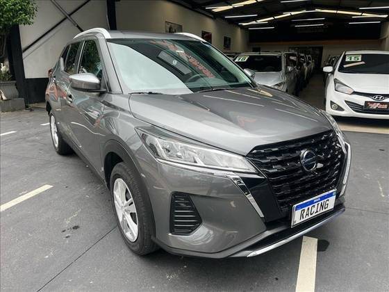 NISSAN KICKS 2023