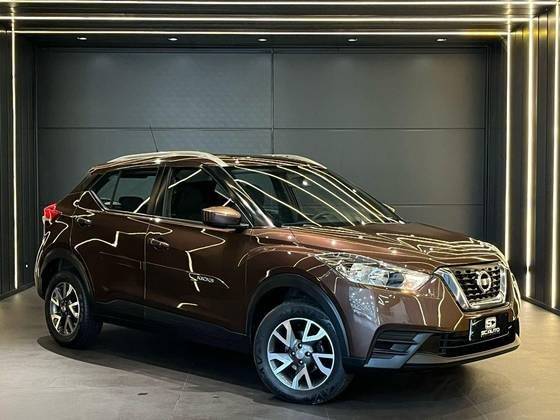 NISSAN KICKS 2019