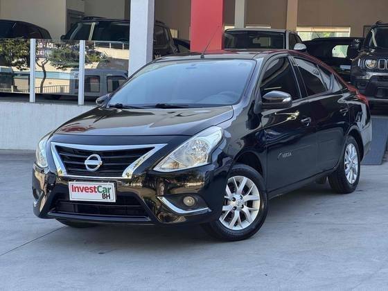 NISSAN VERSA 2017