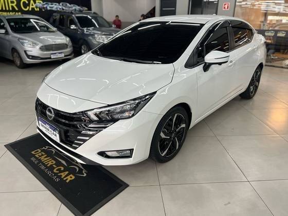 NISSAN VERSA 2024