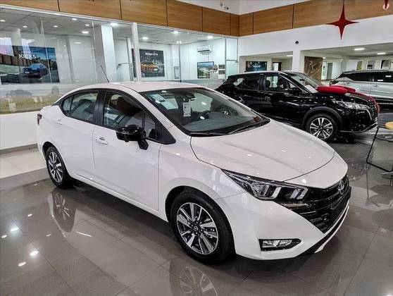 NISSAN VERSA 2025