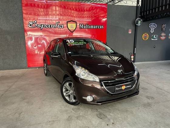 PEUGEOT 208 2015