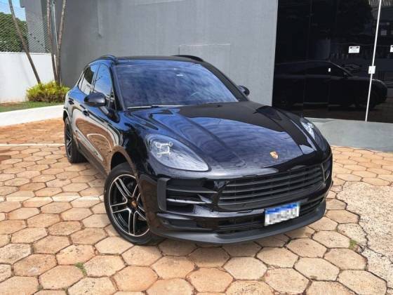 PORSCHE MACAN 2021
