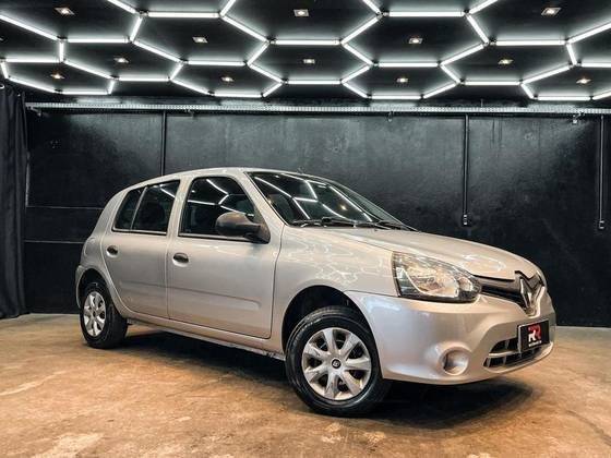 RENAULT CLIO 2015