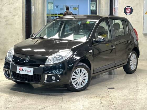 RENAULT SANDERO 2012
