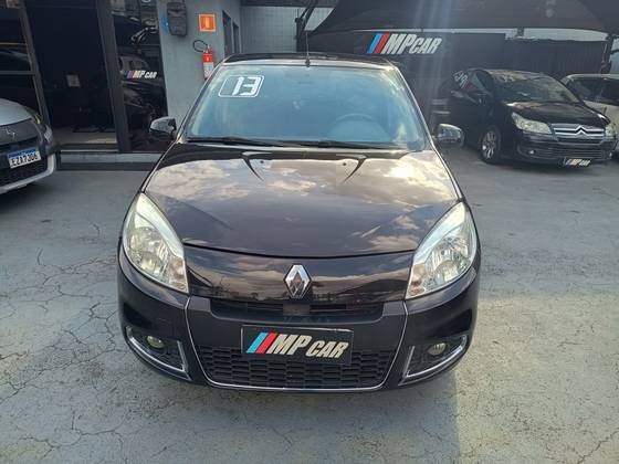 RENAULT SANDERO 2013
