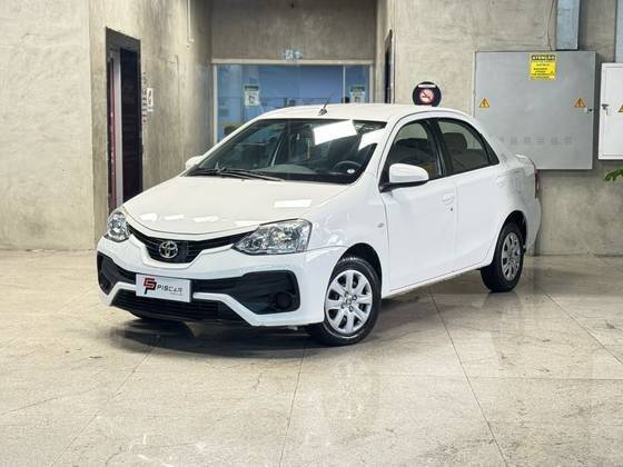 TOYOTA ETIOS 2018