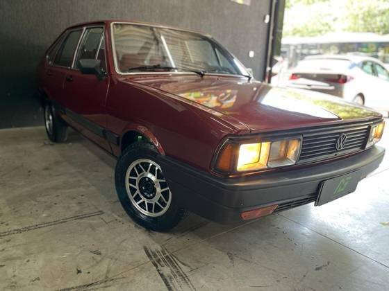 VOLKSWAGEN PASSAT 1986