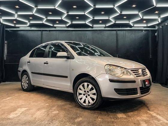 VOLKSWAGEN POLO SEDAN 2008