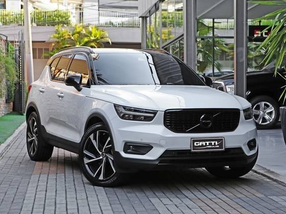 VOLVO XC40 2018