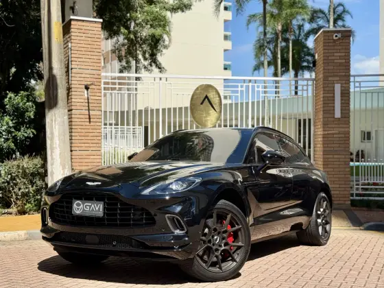ASTON MARTIN DBX 2021