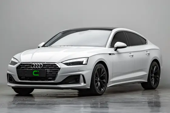 AUDI A5 2021