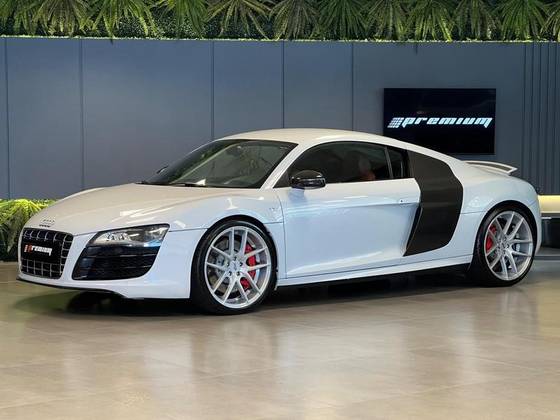 AUDI R8 2012