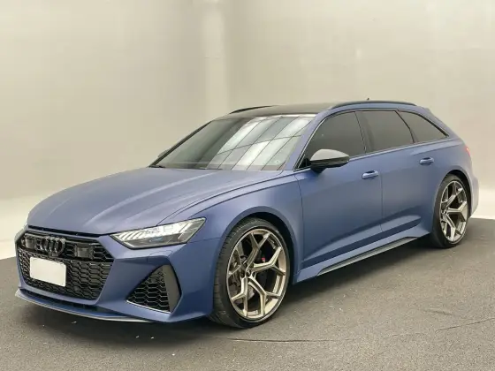 AUDI RS6 2024