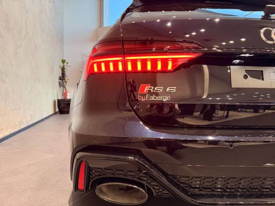 AUDI RS6 2025