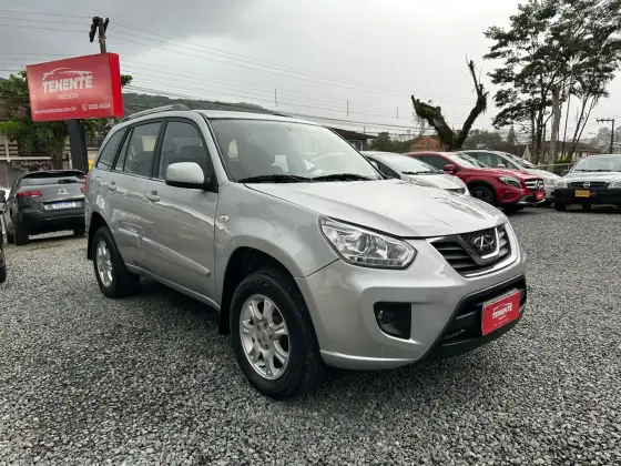 CAOA CHERY TIGGO 2014