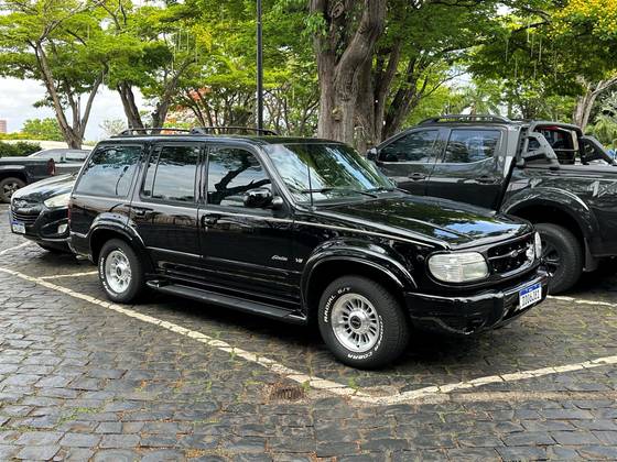 FORD EXPLORER 2000