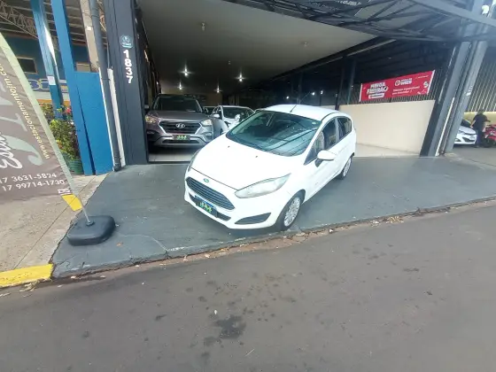 FORD FIESTA 2015