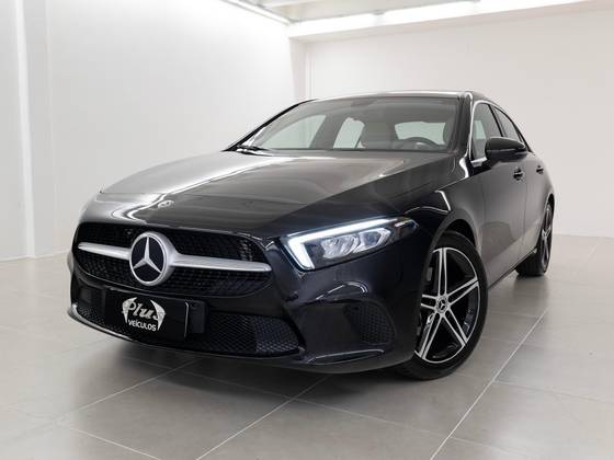 MERCEDES-BENZ A 200 2020
