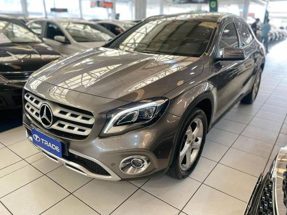 MERCEDES-BENZ GLA 200 2018